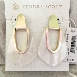 Kendra Scott Kensley Earrings in Mother-of-Pearl